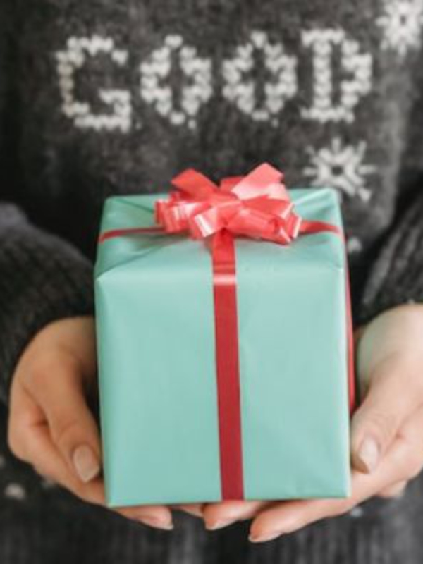 Unwrapping Thoughtfulness: A Guide for Presents with a Heartfelt Touch