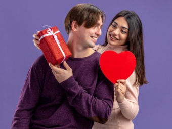 Gifting Love, Not Stress: A Mindful Valentine’s Guide