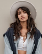 10 Thoughtful Gifts for Cozy Evenings at Home