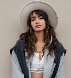 Why TIWIW Suggestions Change How We Recommend Things