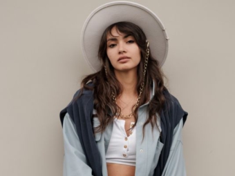 Why TIWIW Suggestions Change How We Recommend Things